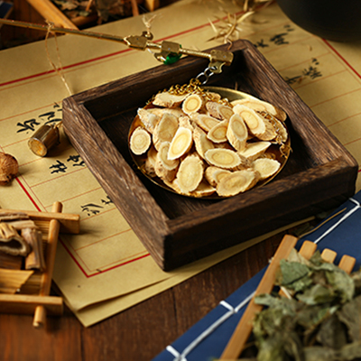 Was ist Astragalus Extrakt?